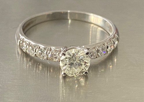 Sparkling 18ct White Gold Solitaire 0.9ct Diamond Engagement Ring 18K 0.9 Carat