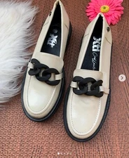Womens Ivory w Black Buckle Chunky Loafer  Xti. Urban Brand Street Style Size 8