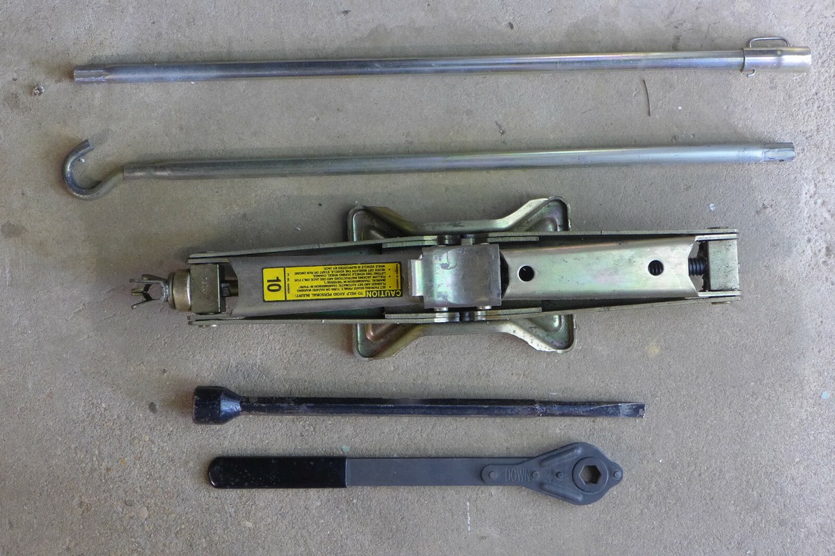 シェビーバン　サバーバン　スペア 88-98 Chevy Cheverolet Silverado GMC Pickup Scissor Jack