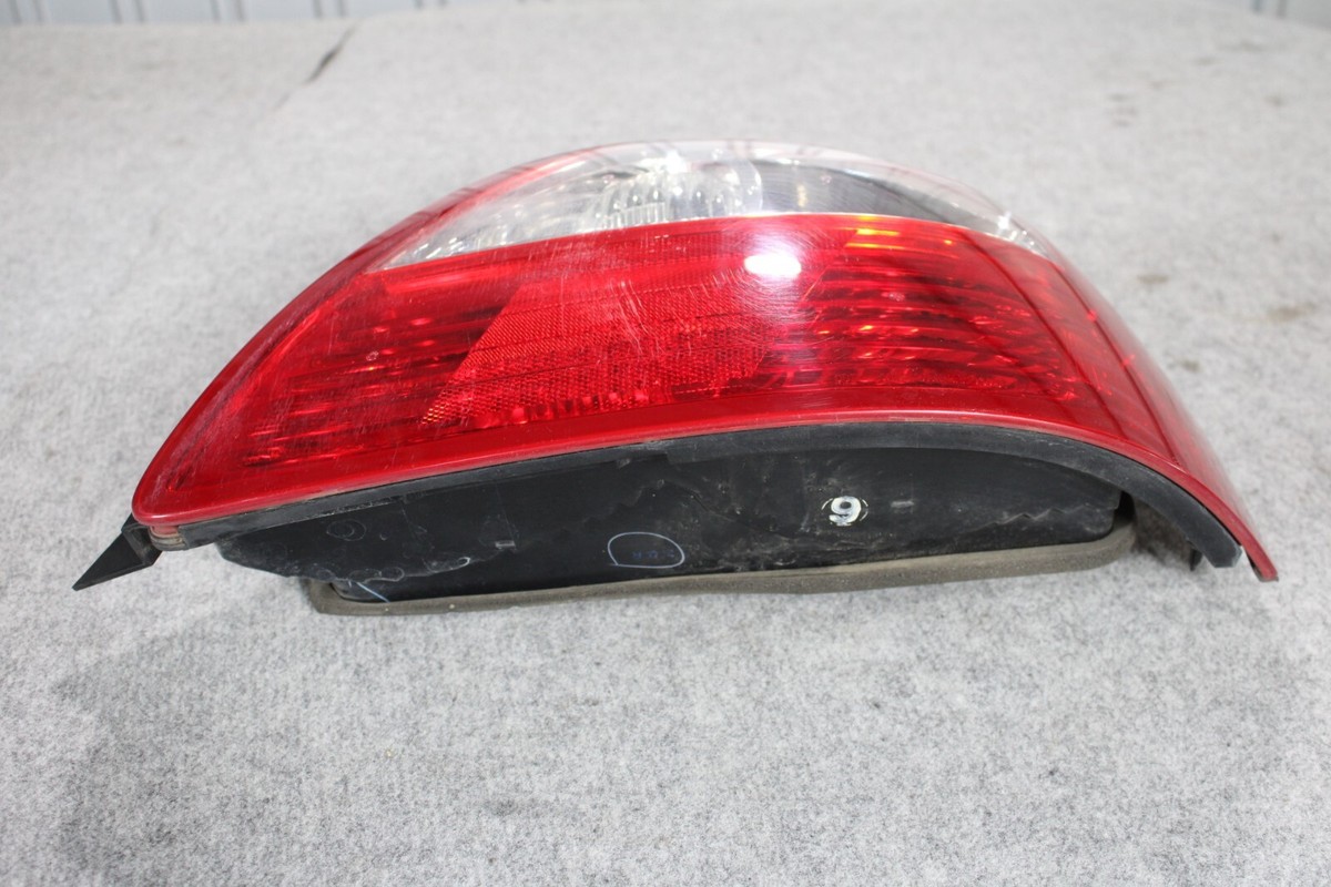 lim's ハイクオリティ NISSAN CIMA HF50 OEM JDM RHD REAR LIGHT TAIL LAMP LEFT SIDE