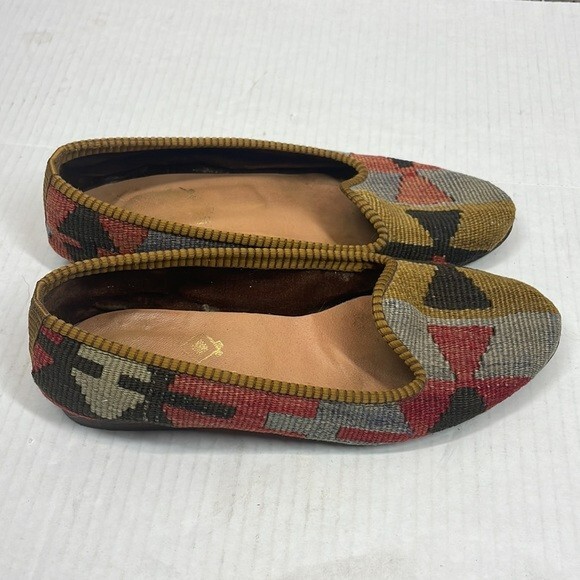 The Nomadic Collection wool upper flats size 6 6.5 - image 2