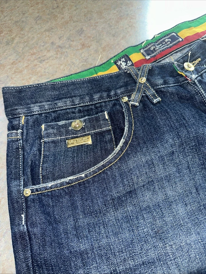 Vintage LRG Jeans Shorts Baggy Skater Rasta Embroidered Make Jeans Not War 38 - Image 4 of 4