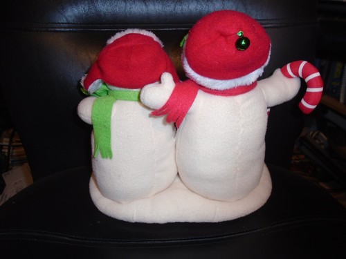 2008 HALLMARK JINGLE PALS SEASON'S TREATINGS MOTION & SOUND PLUSH - Picture 2 of 3