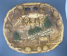 Mount Rushmore National Park 3D Souvenir Tray Resin Wood look Vtg Made in USA