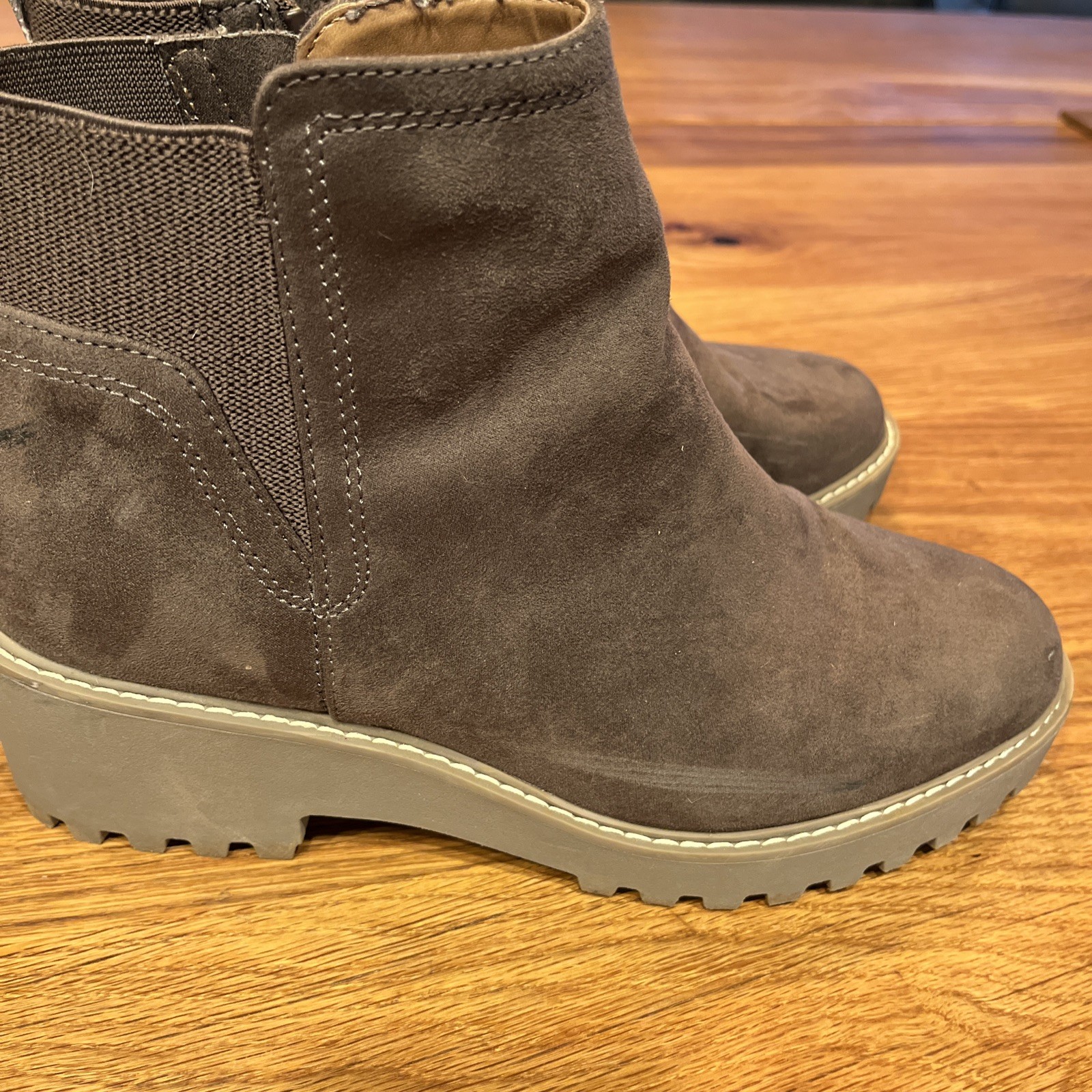 universal thread wedge boots 10 - image 1