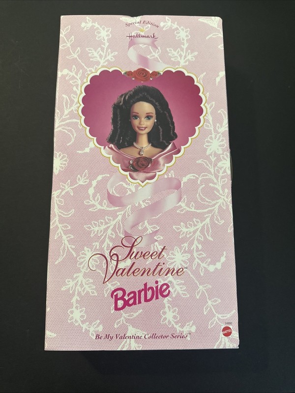 Sweet Valentine Barbie Hallmark Special Edition 1995 Mattel