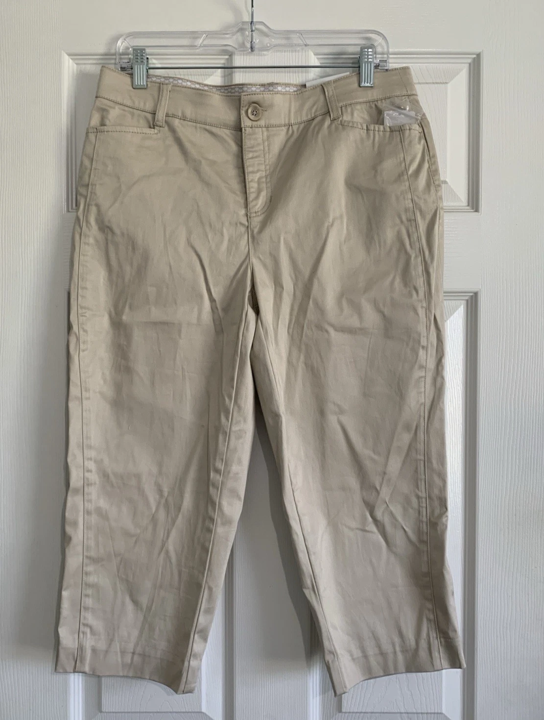 Intro Love The Fit Becky Capri Pant 10P Beige Comfort Waist Tummy Control NwT
Opens in a new window