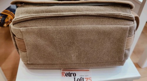 Think Tank Retrospective 7 Camera/Messenger Bag Sandstone. Excellent Condition - Picture 8 of 20