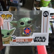 Funko Pop! Vinyl: Star Wars - Grogu Macy's Thanksgiving Day Parade - Funko...