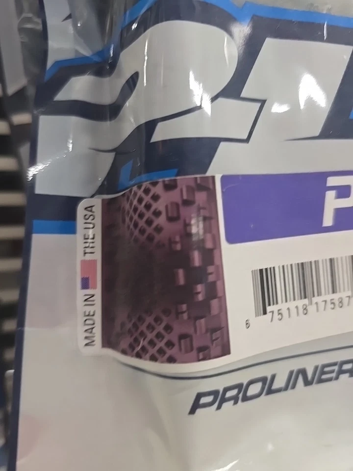 Pro-Line # 10169-103   1/10 Prism Z3 Front 2.2"/3.0" Carpet Short Course Tires 2 - Image 2 of 2