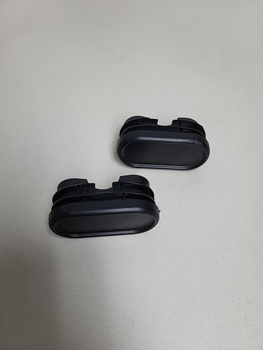 Proform Trainer 7.0 Elliptical PFEL01715.0 End Caps (36C) - Picture 3 of 4