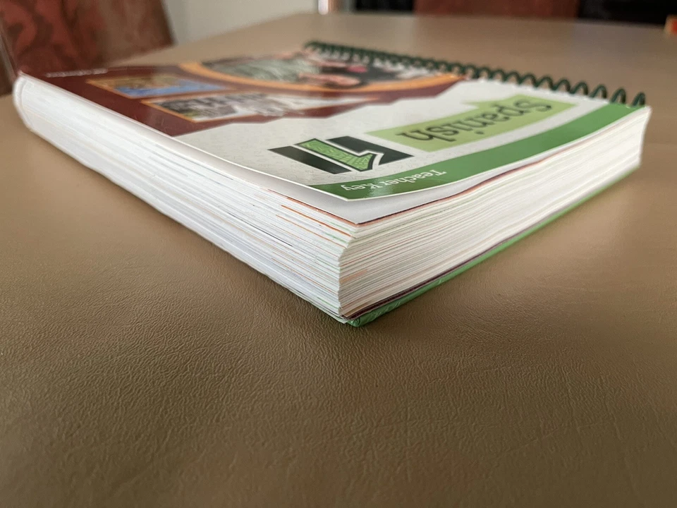 ABeka Spanish 1 Teacher Key 2021 (abeka Spanish Language Arts Series) LIKE NEW - Image 4 of 4