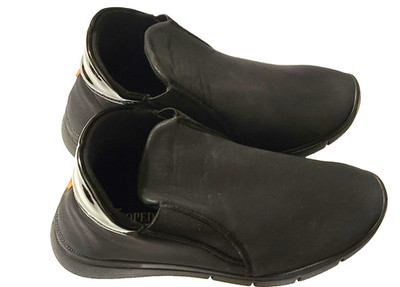 Arcopedico L77 Black Pull On Ultra-light Women s Size 6.5 US Flat Ankle Boots
