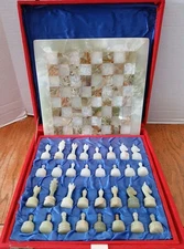 Vintage Handmade Marble Green Onyx & White Large Chess Set 12”x12” w/ Case.