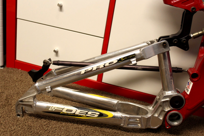 Vintage FOES The Fly Downhill DH 26