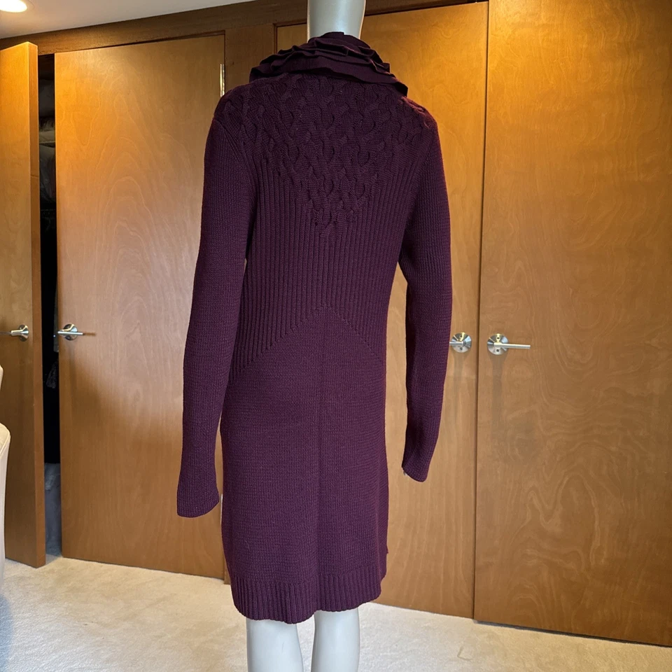 Elie Tahari长款羊毛开衫。 大号勃艮第色。 状况完好。 — 第 4/4 张图片