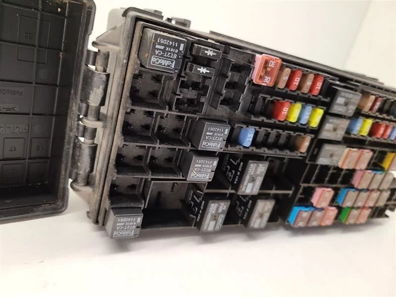 Faros halógenos Ford Edge 2012-2014 caja de fusibles motor turbo VIN 9 octavo dígito   Foto 3 de 4