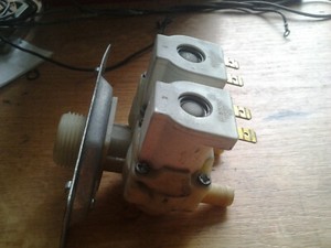 Magnetventil 303 783 aa4 aus bosch V652