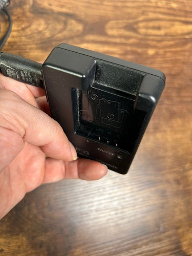 Casio BC 60L BC-60L Battery Charger - For Cameras Exilim EX S10 EX Z80 EX Z90 - Picture 3 of 4
