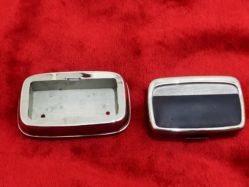 Par de ceniceros de puerta (2 piezas) azul 51167766067 nuevo de lote original BMW 2000CS 51167766067 Foto 3 de 4