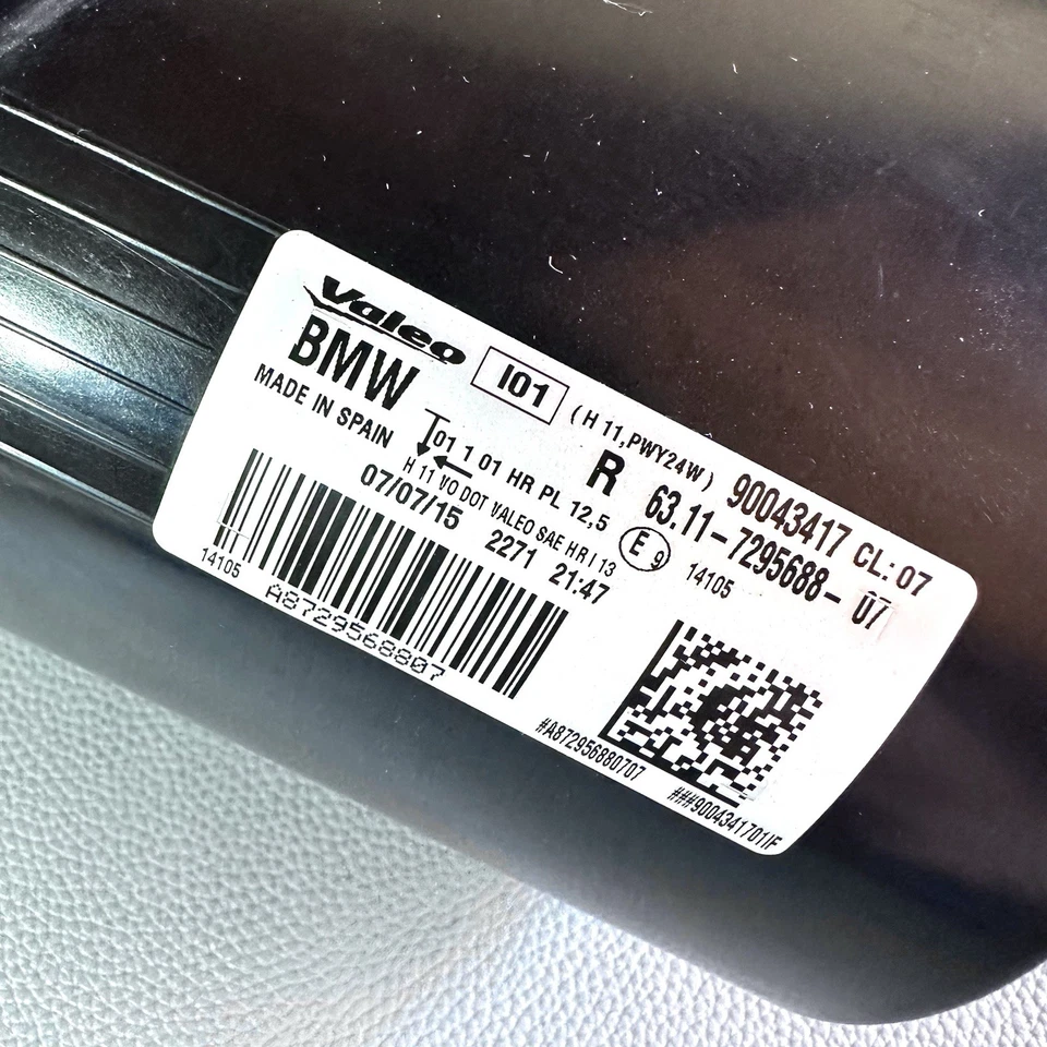 Luz antiniebla para pasajero derecho BMW I01 i3 14-17 7295688 OEM Foto 4 de 4