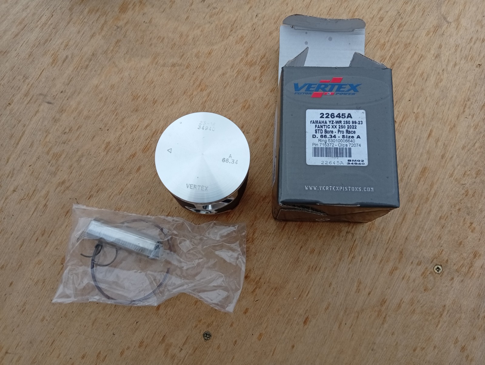 Piston forgé Vertex 22645A 66.34mm pour restaurer le moteur Yamaha YZ 250
