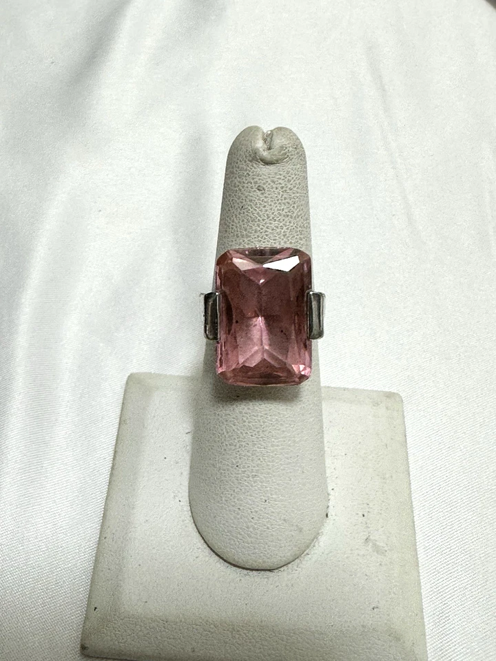 Sterling Silver 925 Ring Pink Emerald Cut Stone Statement Size 7 APPROX. 25 C - Image 3 of 4
