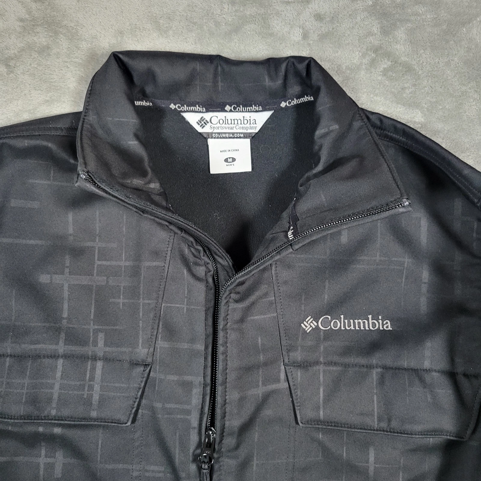Columbia Mens Soft Shell Full Zip Jacket Size Medium Geometric