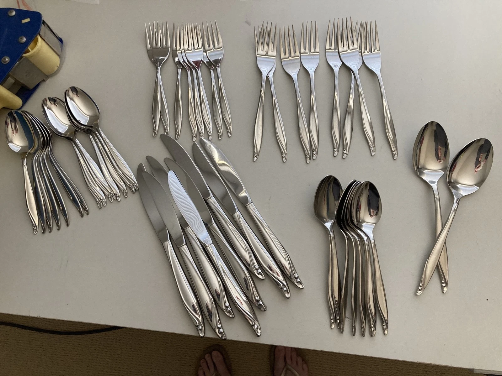 Oneida Stainless Steel Flatware Dinnerware Set with Serving Spoons - Set of 8