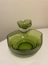 Vintage Anchor Hocking Avocado Green Glass Chip and Dip Scalloped Bowl Set MCM