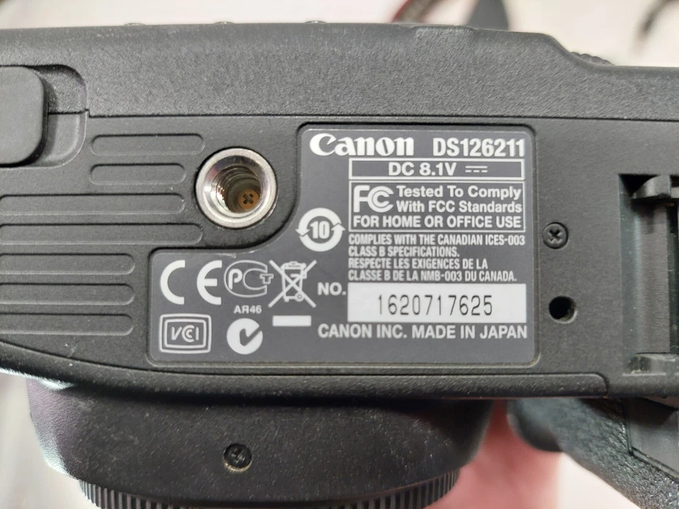 佳能 EOS 50D 1510 万像素 数码单反相机 机身 带电池组和充电器 — 第 2/4 张图片