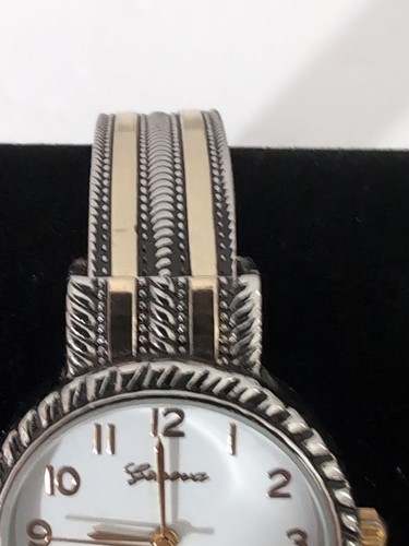 Vintage Geneva Bracelet Bangle Wrist Watch, Working Condition, Classy Ladies - Picture 2 of 5