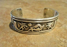 MASTER CRAFT Vintage Navajo Sterling Silver BUFFALO HUNTER Storyteller Bracelet