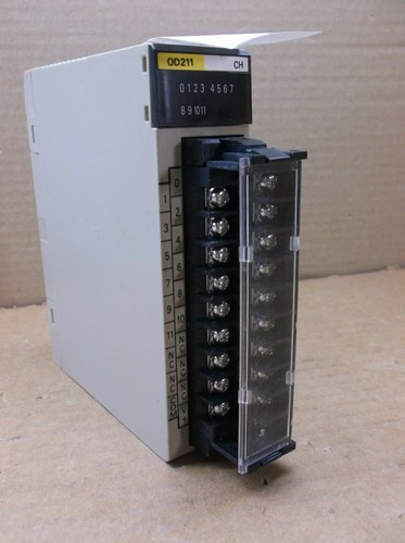 C200H-OD211 Omron NEW PLC 12 Point DC Output Module Card C200HOD211 - Picture 2 of 4