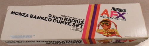 1973 AURORA AFX 2467, 9 INCH Radius Monza Banked Curve Set 8 Pieces HO Scale - 第 5/8 張圖片