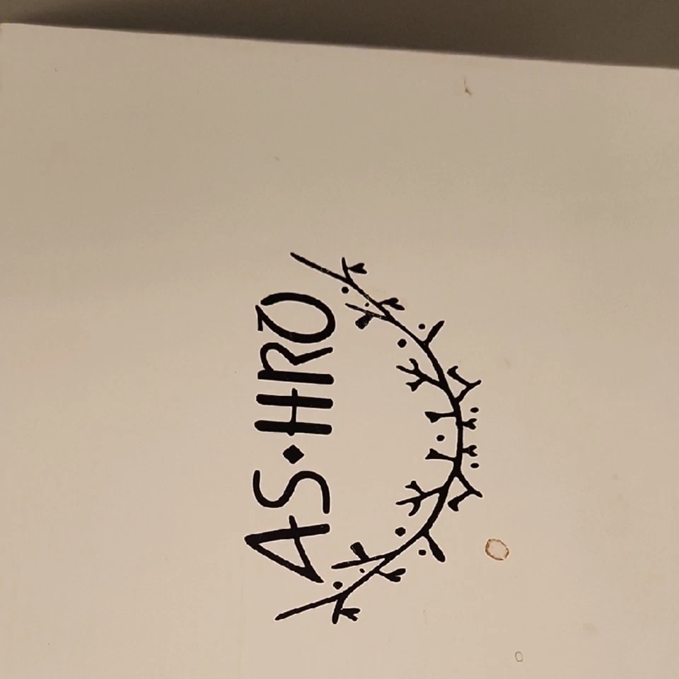 Ashro Lace Ankle Boots Women's 11 Black and White Bow Madonna NWT - Imagem 3 de 4