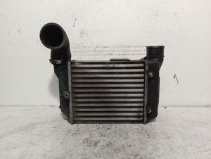 8E0145805N ZWISCHENKÜHLER / JDEUS / 5179757 FÜR AUDI A4 B6 8E2 1.8 T