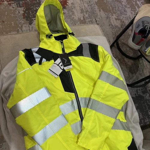 Portwest PW3 Hi-Vis Winter Jacket Waterproof Work Wear Safety Coat Yellow Black - product listing photo