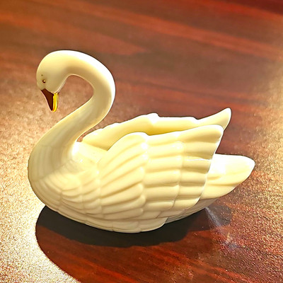 Lenox Ivory Porcelain Swan Figurine with 24K Gold Beak Accent