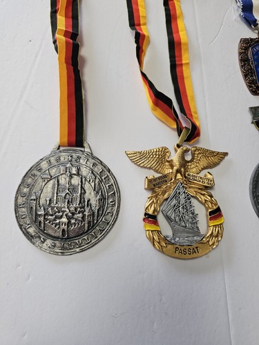Vintage 1982 German Hiking Medals Lot of 11 USA Shuttle Columbia Rare Volksmarch - Picture 2 of 9