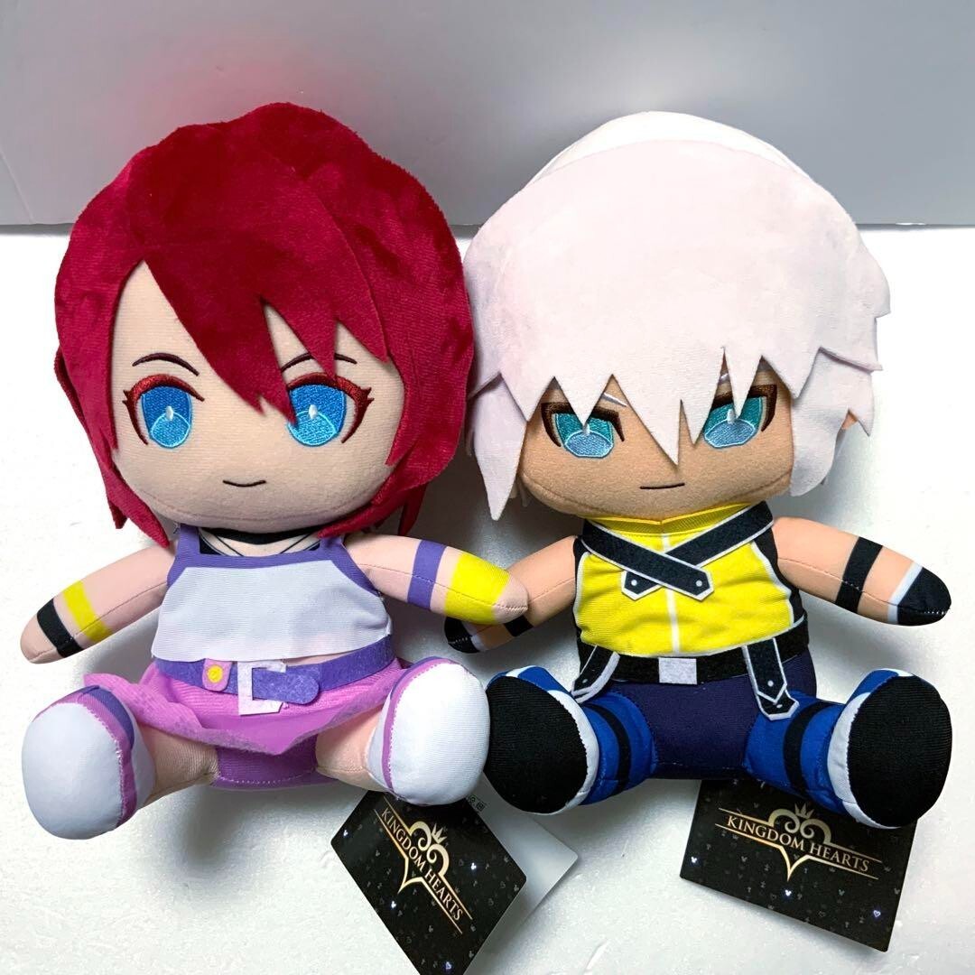 Juego de 2 muñecas de peluche especiales Riku y Kairi de Sega Disney Kingdom Hearts