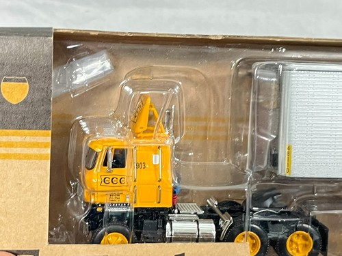 International TRANSTAR COE CCC Crouse Cartage 40' Dry Van 1:64 DCP NIB 31449 - Picture 3 of 10