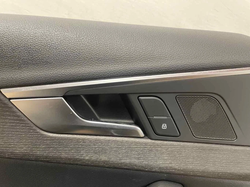 Panel de moldura de puerta del conductor izquierdo derecho Audi A4 2017 2018 2019 negro 8W0867487 OEM Foto 4 de 4