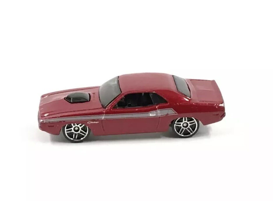 Hot Wheels 2006 New Models '70 Dodge Challenger HEMI 1/64