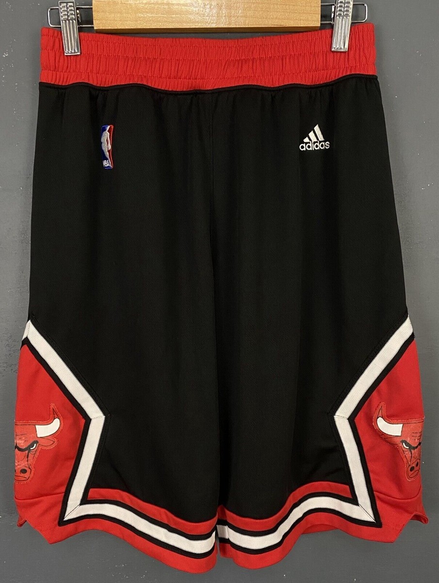 MEN ADIDAS NBA CHICAGO BULLS 2013/2014 BASKETBALL SHORTS PANTALONES SIZE S  SMALL