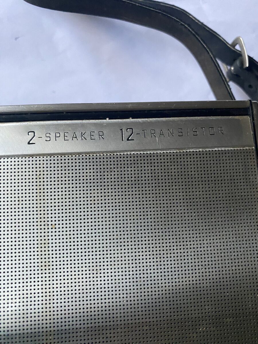 Vintage National Panasonic Model R-357 3-Band 12- Transistor Vintage National Panasonic Model R-357 3-Band 12- Transistor
