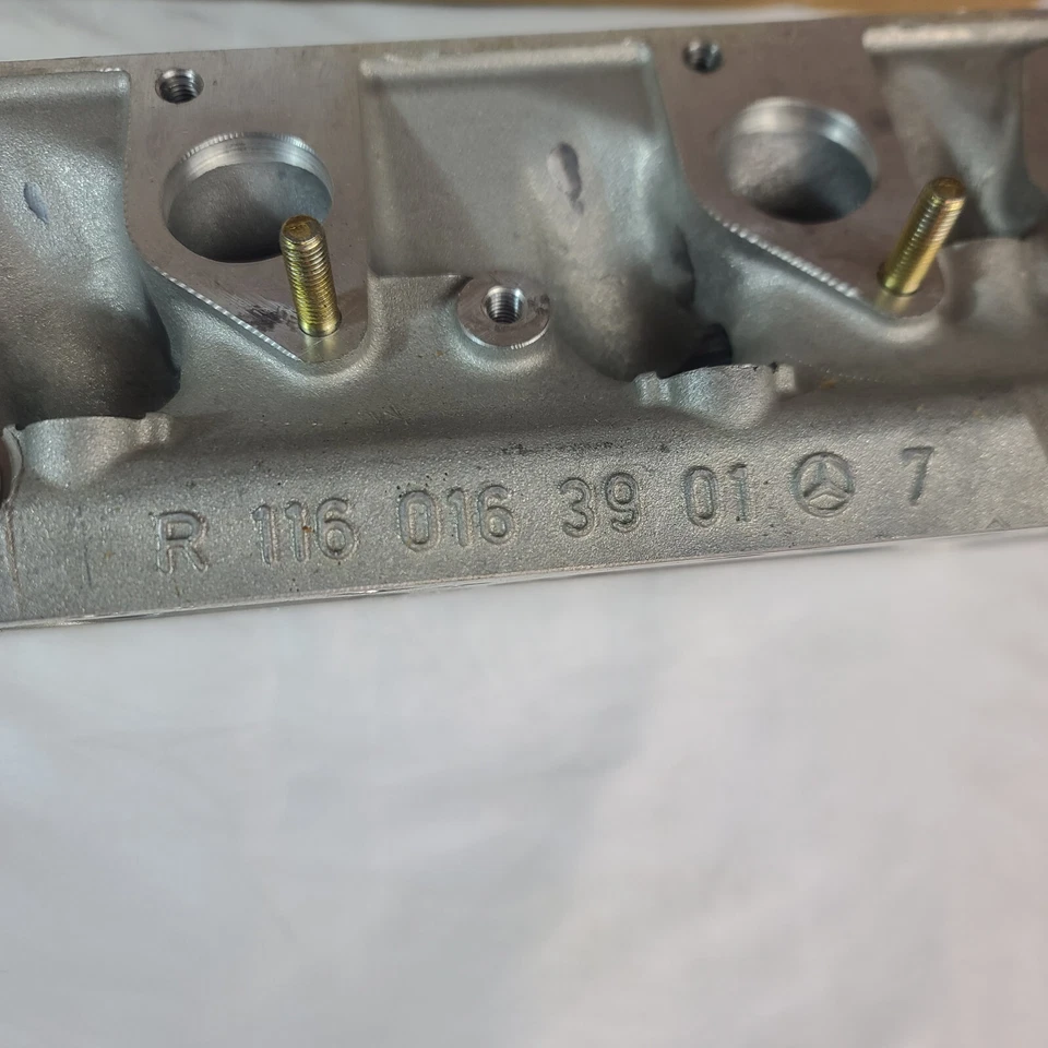 正品梅赛德斯气缸盖左全新 NOS W126 420SEL 420SEC — 第 3/4 张图片
