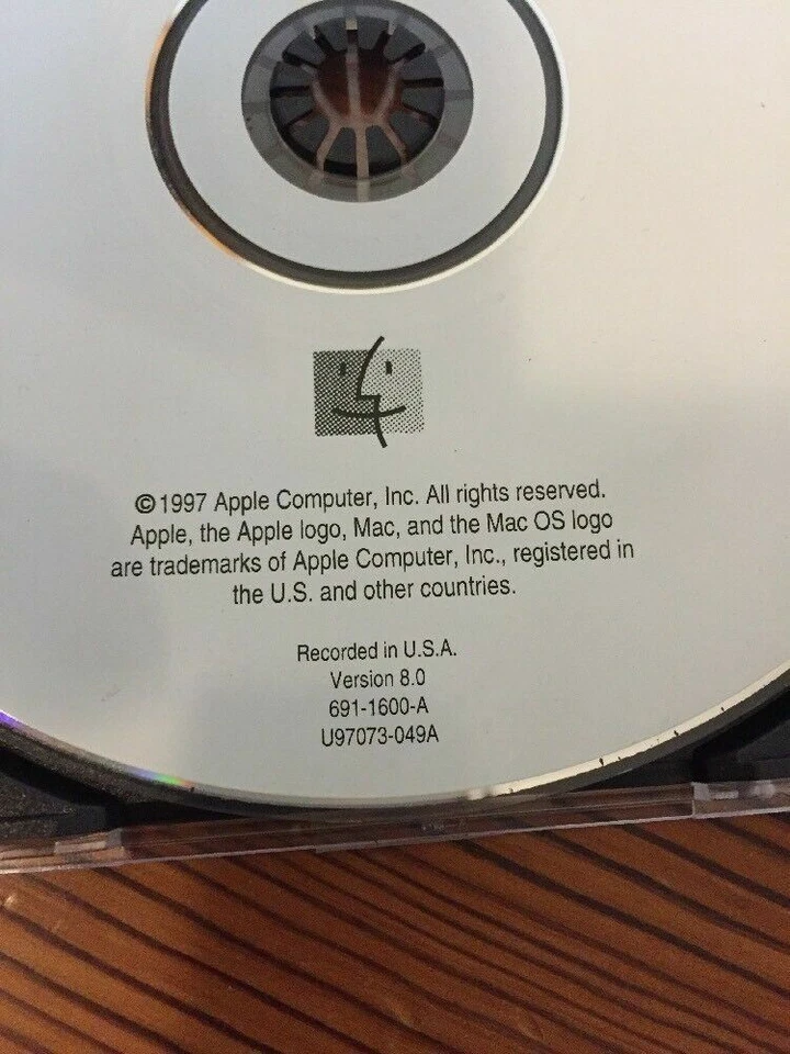 Vintage 1997 Mac OS 8 v8.0 Macintosh Software Install Disc CD - Image 2 of 4