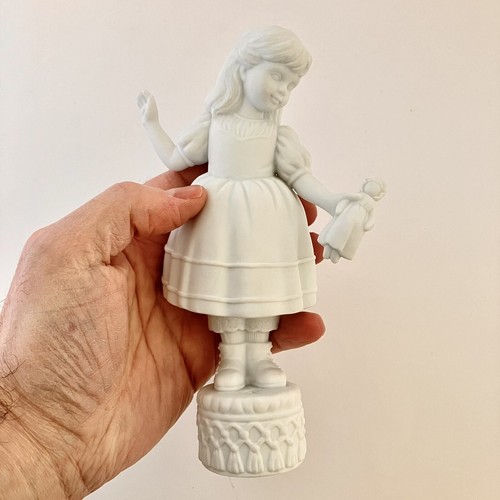 Department 56 Silhouette Treasures " Helping Hands " Porcelain Figurine - Picture 2 of 14