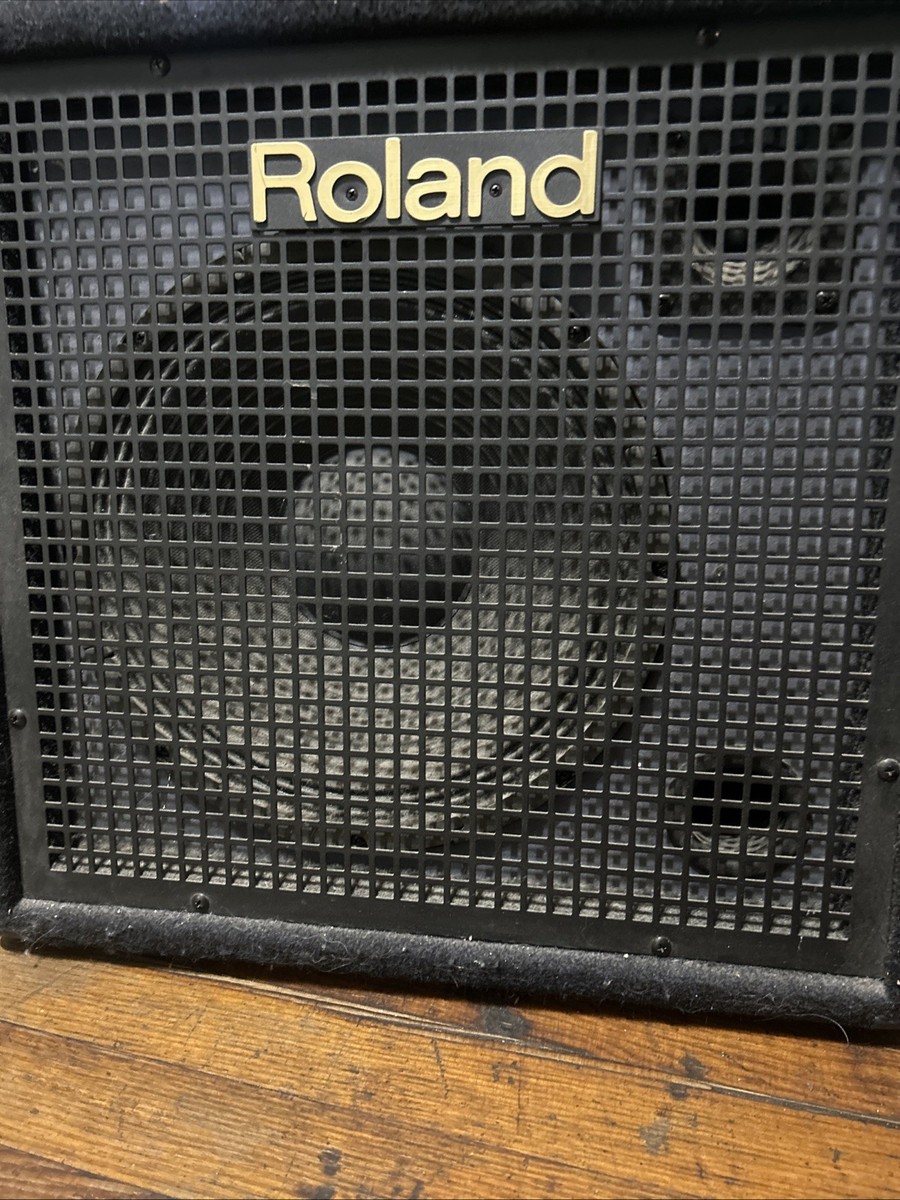 Roland KC-300 4-Channel Mixing Keyboard Amplifier Very Nice Shape